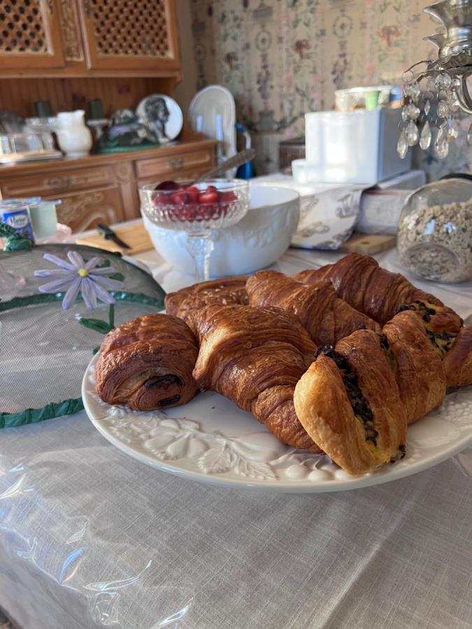 Maison De Mags & Mags Bed and Breakfast Lanouaille Buitenkant foto